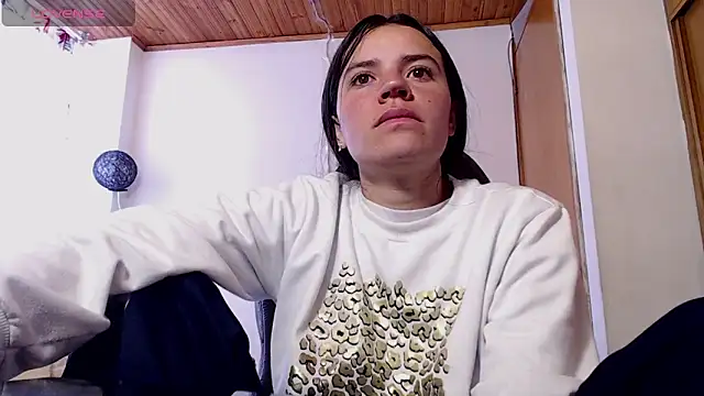 Skylar Serenity online show from 28, 10, 2025