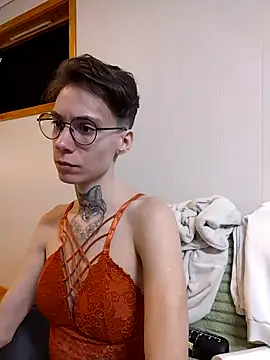 HoneySquirrel online show from 31, 3, 2026