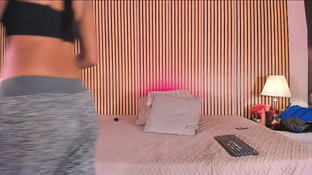 keeyla stone online show from 4, 10, 2025