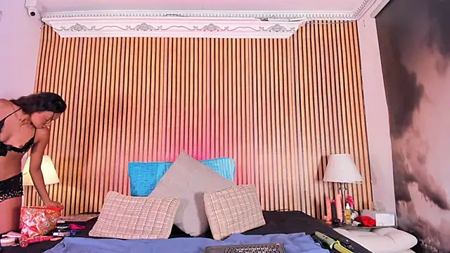 keeyla stone online show from 12, 9, 2025