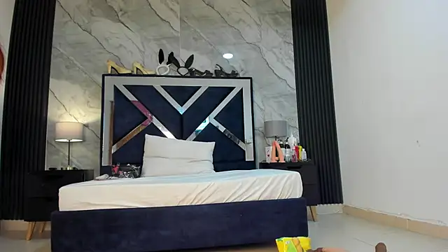 VanessaHard as online show from 30, 11, 2025