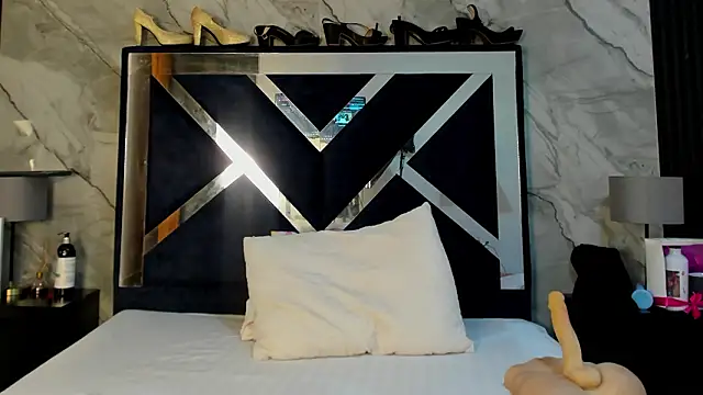 VanessaHard as online show from 24, 2, 2026