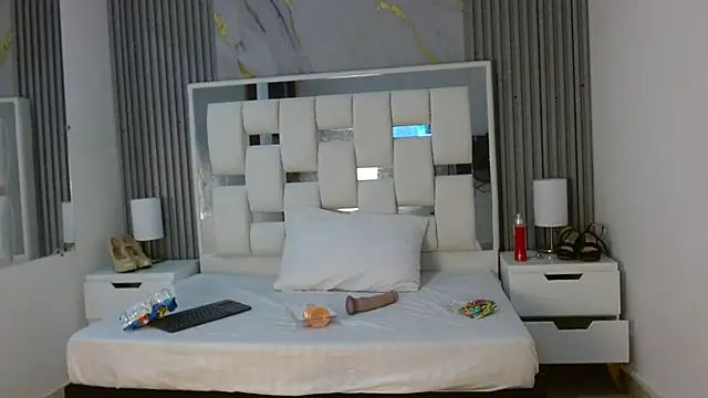 VanessaHard as online show from 21, 9, 2025