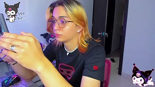 KeitaMoon online show from 19, 10, 2025