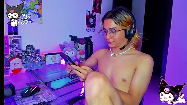 KeitaMoon online show from 12, 11, 2025