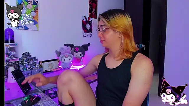 KeitaMoon online show from 3, 11, 2025