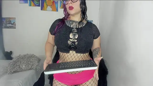 Driana ate online show from 9, 9, 2025