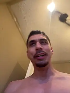 SlimSexxxy69 online show from 25, 3, 2026