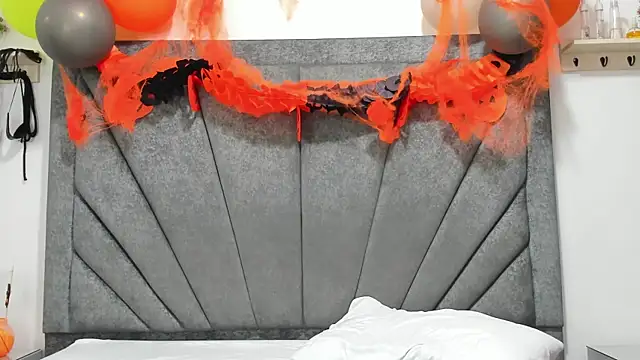 ZafiroAndFlynn online show from 26, 10, 2025