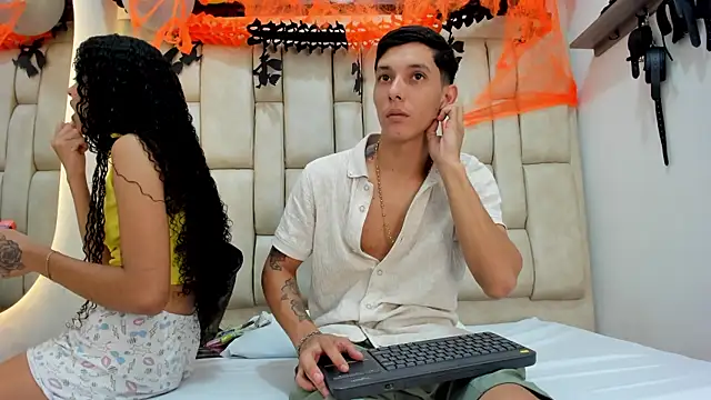 ZafiroAndFlynn online show from 24, 10, 2025