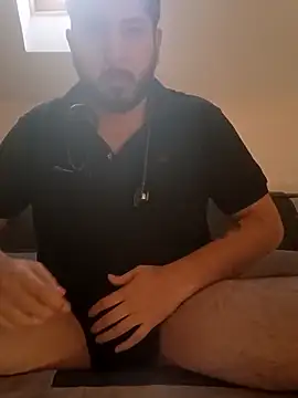 Javiermyers2000 online show from 14, 4, 2026