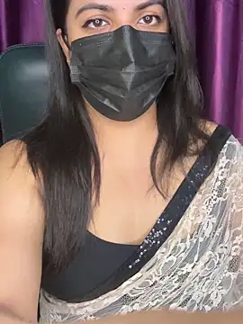 Snapshot of best_couple19 chatting on 6, 11, 2025 best couple19 online show from 6, 11, 2025