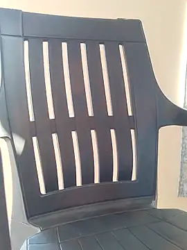 INTERNATIONAL0001 online show from 5, 10, 2025