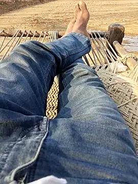 INTERNATIONAL0001 online show from 22, 10, 2025