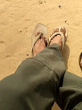 INTERNATIONAL0001 online show from 9, 11, 2025