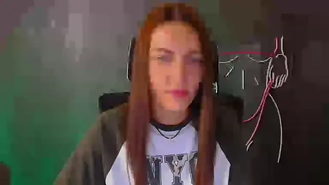 Aurora Loveu online show from 10, 9, 2025