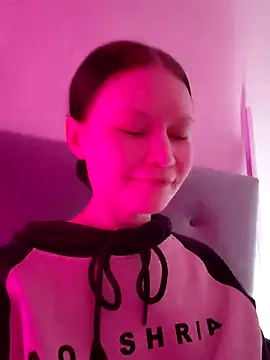 DragonFoxie online show from 14, 11, 2025