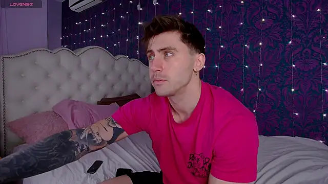 Oscar Miller  online show from 21, 11, 2025