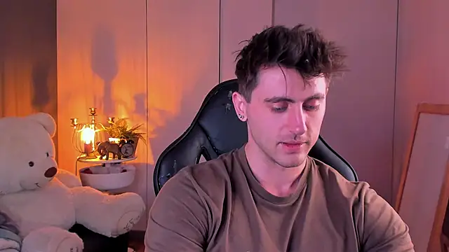 Oscar Miller  online show from 24, 10, 2025