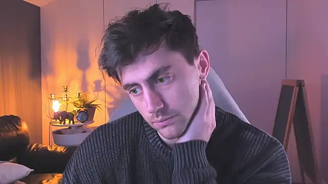 Oscar Miller  online show from 9, 11, 2025