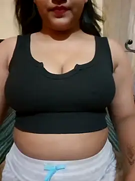 Snapshot of Malikaa-baby5 chatting on 12, 6, 2026 Malikaa-baby5 online show from 12, 6, 2026