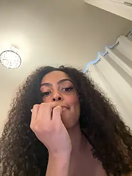 yasmingarcia online show from 7, 11, 2025