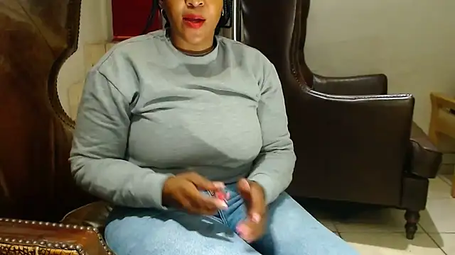 CandyCurvyyxx online show from 16, 10, 2025