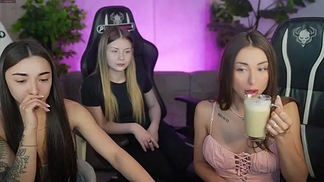 Luna secretgirl online show from 7, 5, 2026