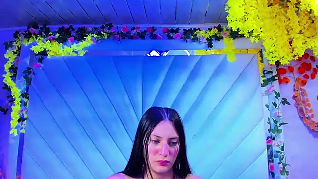  Luna Bennett online show from 7, 11, 2025