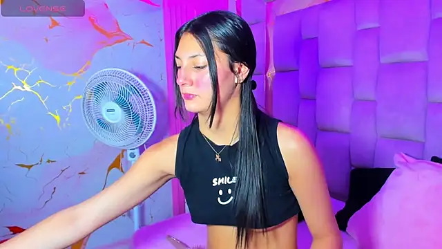  Luna Bennett online show from 15, 5, 2026