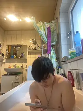 Snapshot of Kingpowerlittel chatting on 4, 2, 2026 Kingpowerlittel online show from 4, 2, 2026