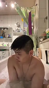 Snapshot of Kingpowerlittel chatting on 5, 12, 2025 Kingpowerlittel online show from 5, 12, 2025