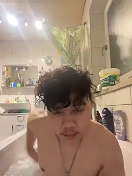 Snapshot of Kingpowerlittel chatting on 18, 2, 2026 Kingpowerlittel online show from 18, 2, 2026