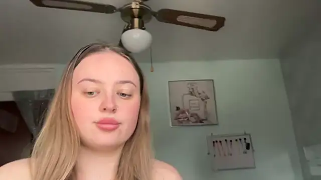 SexySashaxox online show from 4, 10, 2025