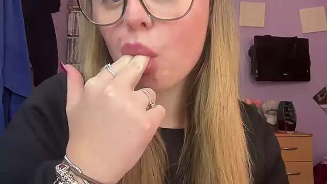 Snapshot of SexySashaxox chatting on 18, 2, 2026 SexySashaxox online show from 18, 2, 2026