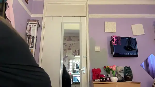 Snapshot of SexySashaxox chatting on 7, 2, 2026 SexySashaxox online show from 7, 2, 2026