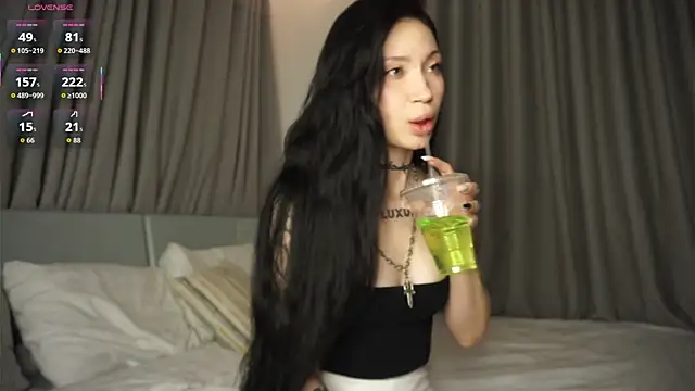 Alice 1n Wonderland  online show from 21, 10, 2025