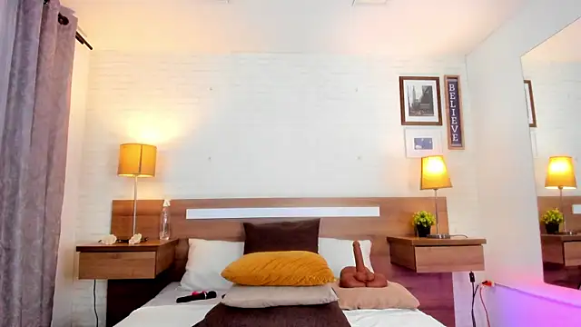 Snapshot of JenniferAuriston chatting on 12, 1, 2026 JenniferAuriston online show from 12, 1, 2026