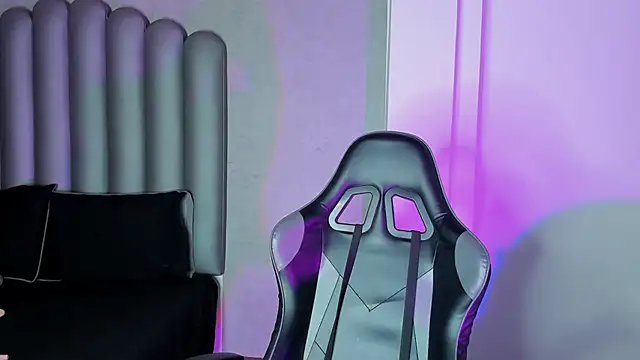 chubby sexy  online show from 28, 11, 2025