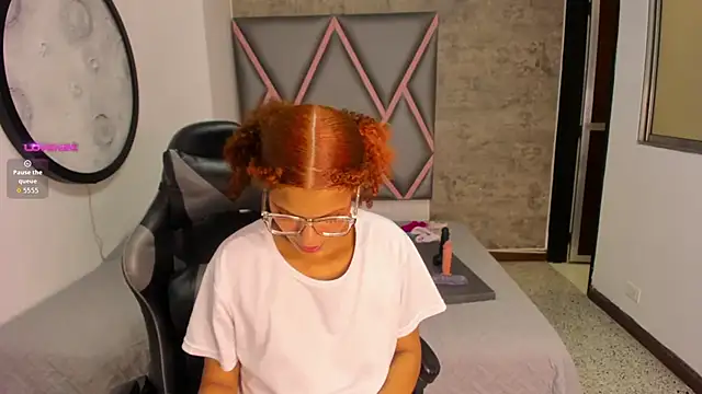 chubby sexy  online show from 14, 9, 2025