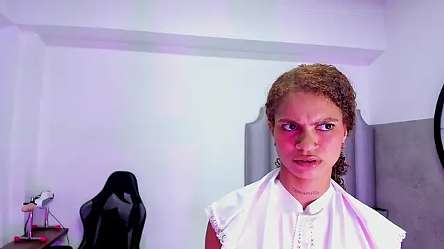 chubby sexy  online show from 2, 10, 2025