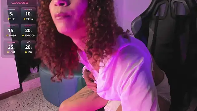 chubby sexy  online show from 9, 11, 2025