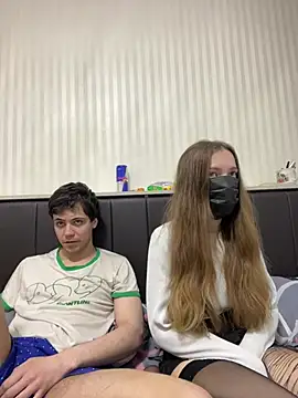 Snapshot of lovburger chatting on 3, 6, 2026 lovburger online show from 3, 6, 2026