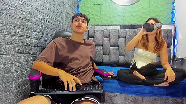 ChanellandMax online show from 19, 12, 2025