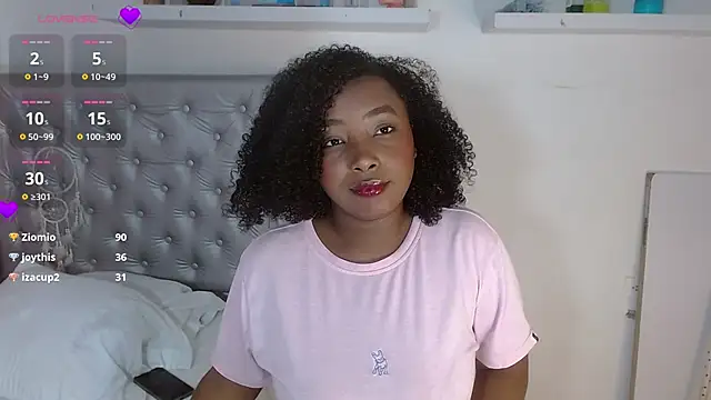 Snapshot of angiellam chatting on 5, 11, 2025 angiellam online show from 5, 11, 2025