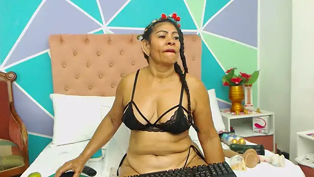 Morenaza6420 online show from 16, 4, 2026