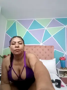 Morenaza6420 online show from 3, 11, 2025