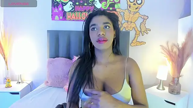 KendraChavez  online show from 31, 10, 2025