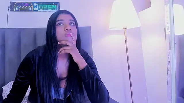 KendraChavez  online show from 17, 2, 2026