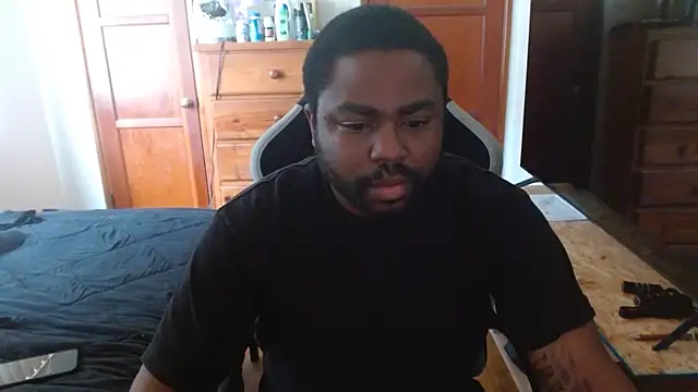 Snapshot of Breadwinnah chatting on 11, 5, 2026 Breadwinnah online show from 11, 5, 2026